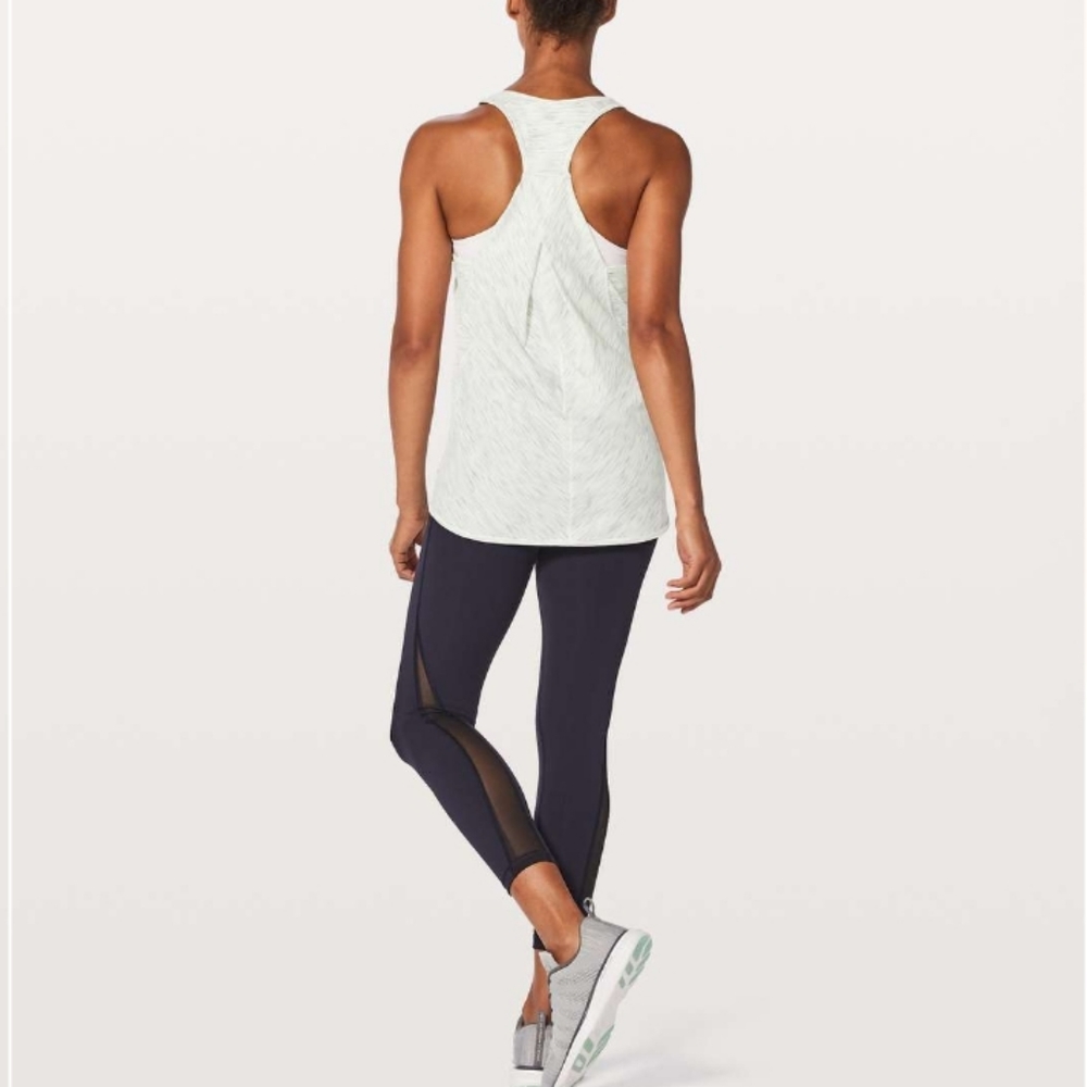 Lululemon essential tank